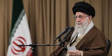 حەزرەتی ئایەتوڵڵا خامنەیی: غەززە لە بەرامبەر ڕژێمی زایۆنیستی و ئەمریکا سەرکەوتنی بە دەست هێنا