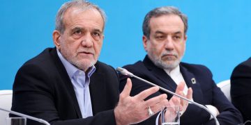 پزیشکیان: پێکەوە دەتوانین سزای ئەمریکا بدەین