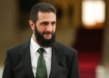 مەکرۆن ئەحمەد شەرعی بانگهێشتی فەرەنسا کرد