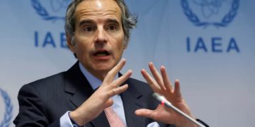 گەروسی: سەردانی تاران دەکەم