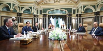 دانوستانی شاندە باڵاکانی ئەمریکا و ڕووسیا لە سعوودیە دەستیپێکرد