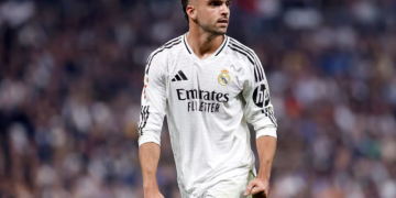 ڕیاڵ مەدرید گرێبەستەکەی لە گەڵ ڕائۆڵ ئەسنسیۆ درێژدەکاتەوە