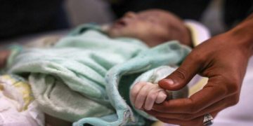 5 کۆرپەی فەڵەستینی بە هۆی سەرماوە گیانیان لەدەستدا