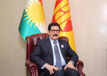 فازڵ میرانی: کورد لە سەرکەوتنی شۆڕشی ئیسلامی ئێران و گۆڕینی ڕژێمی شا سوودمەند بووە