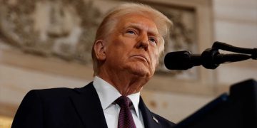 ترەمپ لە گەڵ واژۆکردنی فەرمانێک ئامادەیی خۆیی بۆ دانوستان لە گەڵ ئێران ڕاگەیاند