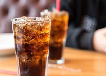 زیانەکانی خواردنەوەی ساردی