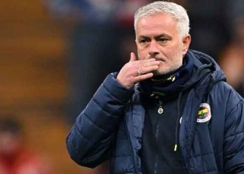 بزانە مۆرینیۆ لە تورکیا چی بەسەرهاتووە؟