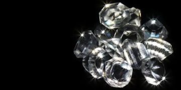 دۆزینەوەی ماددەیەک کە لە ئەڵماس پتەوترە!