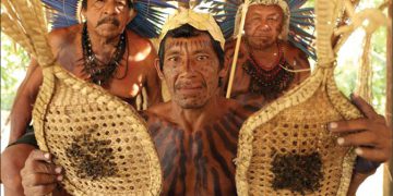 داب و نەریتە سەیرەکان: پێگەی کۆمەڵایەتی لە ڕێگای گازگرتنی مێرولەوە