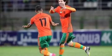 یاریزانێکی عێراقی سکاڵای لە سەر یانەی ئیستقلالی ئێران تۆمار کرد