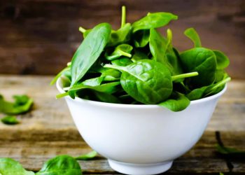 تایبەتمەندییەکانی خواردنی سپێناخ