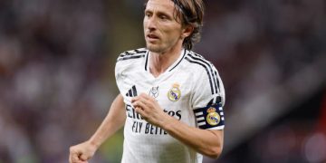 لوکا مۆدریچ دەیەوێت گرێبەستەکەی لە گەڵ یانەی ڕیاڵ مەدرید درێژ بکاتەوە