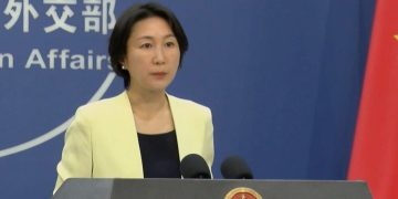 چین: ئەمریکا مافی دەستێوەردانی لە پەیوەندییە بازرگانییەکانی پەکین و تاراندا نییە