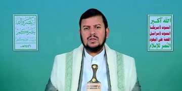 سەرۆکی ئەنساروڵڵا: ئەمریکا بە کەشتییە فڕۆکەهەڵگرەکەیەوە لە بەرامبەر یەمەن شکستی هێنا