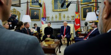 مردنی دیپلۆماسی لە پەخشی ڕاستەوخۆدا