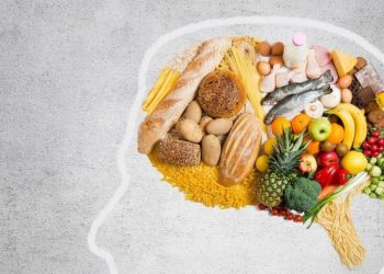 چەند خۆراکێک کە یارمەتیت دەدەن مێشکێکی تەندرووستت هەبێت