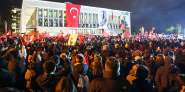 گەورەترین بزوتنەوەی ناڕەزایەتی یەک دەیەی ڕابردووی تورکیا