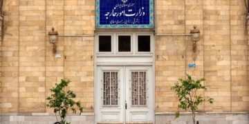 ئێران هۆشداریی دایە ئەمریکا