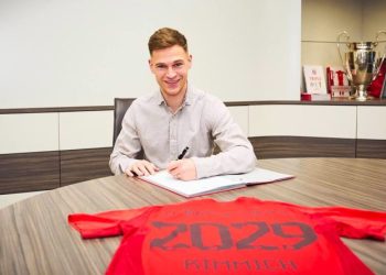 ئایا جۆشوا کیمیچ لە بایرن میونشندا دەمێنێتەوە؟