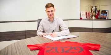 ئایا جۆشوا کیمیچ لە بایرن میونشندا دەمێنێتەوە؟