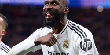 جوڵەی مشتومڕاویی ڕۆدیگەر: سەرت بڕاوە!