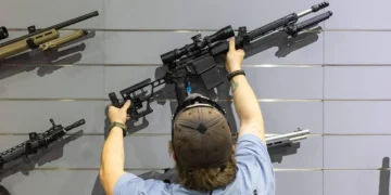 بە هۆی قەیرانەکانی ڕۆژهەڵاتی ناوەڕاست و ئۆکرانیاوە بودجەی سەربازیی جیهان گەیشتە 2.7 تریلیۆن دۆلار