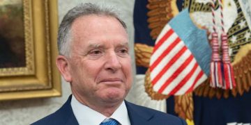 نێردەی ئەمریکا بۆ کۆبوونەوە لە گەڵ پوتین سەردانی ڕووسیای کرد