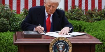 ئەو 10 وڵاتە عەرەبییەی کە لە شەڕە گومرکییەکەی ترەمپ زیاترین کاریگەری وەردەگرن