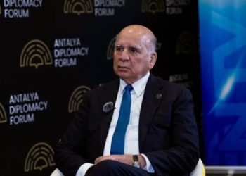 فۆئاد حوسێن: هیوادارین دانوستانەکانی ئێران و ئەمریکا سێبەری شەڕ لە سەر ناوچەکە لاببات
