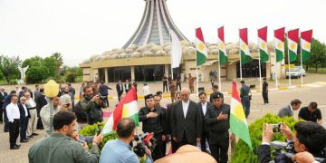 پارێزگاری کرماشان: بۆ ڕێزگرتن لە شەهیدانی بۆردومانی کیمیایی سەردانی هەڵەبجەم کردووە