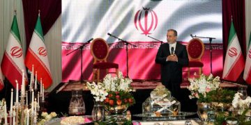 عێراقچی: ئامادەین ڕێگای دانوستانی ناڕاستەوخۆ تاقیبکەینەوە