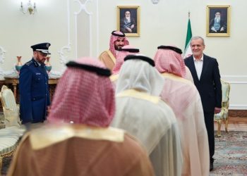 ڕەهەندە ستراتیژییەکانی سەردانەکەی وەزیری بەرگری سعوودیە بۆ تاران