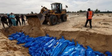 غەززە دەبێتە گۆڕێکی بەکۆمەڵی گەورە