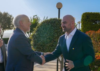 کۆبوونەوەی عەلی ئەکبەر ساڵحی لە گەڵ بافڵ تاڵەبانی