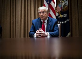 ۆڵ ستریت ژوورناڵ: ئەمریکا هەوڵی دانوستانی ڕاستەوخۆ لە گەڵ ئێران دەدات