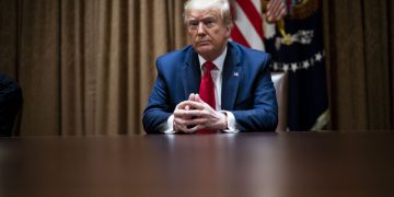 ۆڵ ستریت ژوورناڵ: ئەمریکا هەوڵی دانوستانی ڕاستەوخۆ لە گەڵ ئێران دەدات