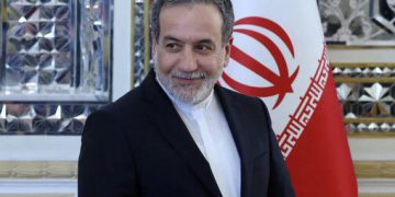 عێراقچی: دانوستانەکان لە گەڵ ئەمریکا لە سەر ڕێڕەوی ڕاست بەرەوپێش دەڕوات