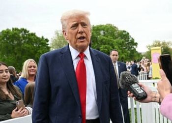 ترەمپ: کۆبوونەوەی زۆر باشمان لە گەڵ ئێراندا هەبووە