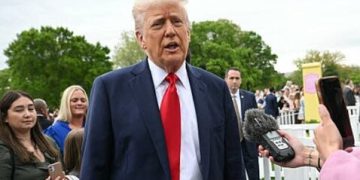 ترەمپ: کۆبوونەوەی زۆر باشمان لە گەڵ ئێراندا هەبووە