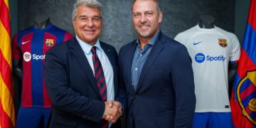 جوڵەی گەورەی بەرشەلۆنە؛ فلیک دەمێنێتەوە