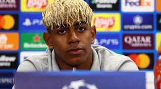 بەراوردم مەکەن لە گەڵ باشترین یاریزانی مێژوو!