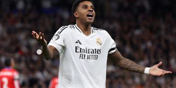 ڕەخنە لە ئەستێرەی ڕیال؛ بە یەکەم ئۆفەر بیفرۆشن!