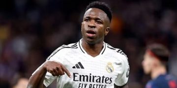 ئەم یاریزانە نایەوێت ڕیال مەدرید جێبهێڵێت!