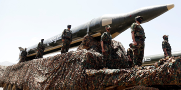 یەمەن لە سەر هاوکاریکردنی ئەمریکا هۆشداری بە سعوودیە دەدات