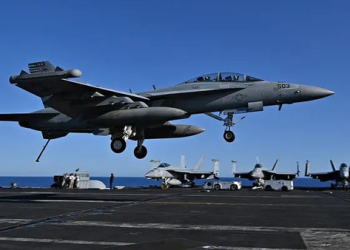 دووەم فڕۆکەی شەڕکەری F-18 ی ئەمریکا لە دەریای سوور تێکشکا