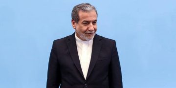 وەزیری دەرەوەی ئێران سەردانی چین دەکات