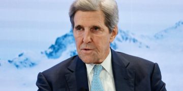 جۆن کێری: ئیسرائیل توانای لەناوبردنی دامەزراوە ئەتۆمییەکانی ئێرانی نییە