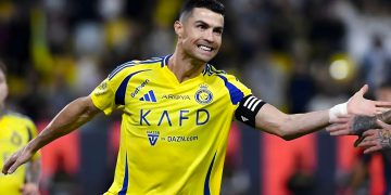 ڕۆناڵدۆ ئامادەیە بۆ یاریکردن!