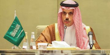 سعوودیە: بە تەواوی پشتیوانی لە دانوستانەکانی ئێران و ئەمریکا دەکەین