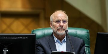 قاڵیباف وەک سەرۆکی پەرلەمانی ئێران مایەوە